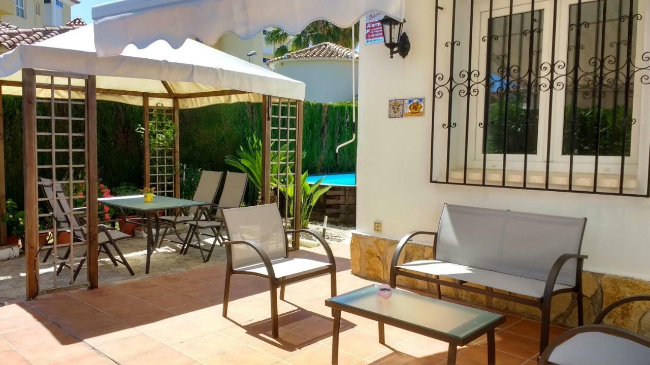 Family Beach Villa Rubens Oliva Bagian luar foto